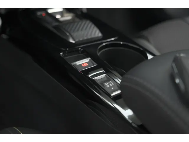 Peugeot 2008 Hybrid 136 e-DSC6 GT 2024 Hybride Benzine 49