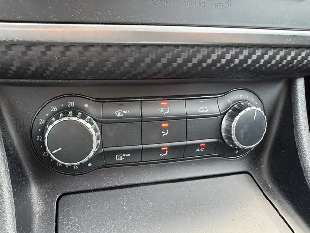Mercedes-Benz A-Klasse 250 AMG Pakket 2015 Benzine 18