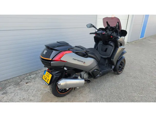Peugeot Metropolis Scooter RS 400i 2015 Benzine 2