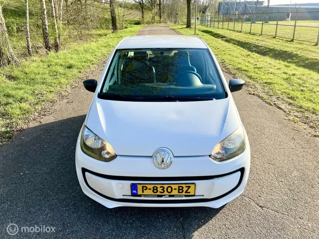Volkswagen up! 1.0 high up! BlueMotion 2015 Benzine 2