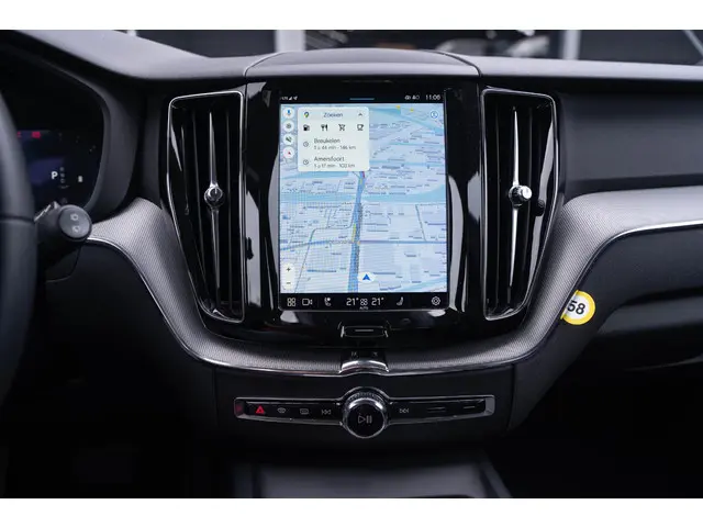 Volvo XC60 B5 Plus Dark 2023 Benzine 44