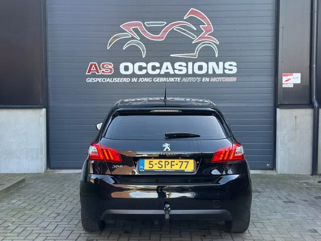 Peugeot 308 1.2 VTi Access - NWE RIEM - LED - APK 2013 Benzine 9