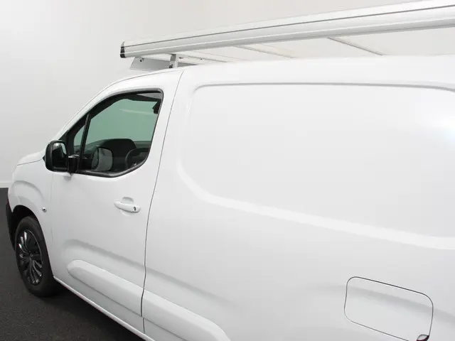 Peugeot Partner 1.5 BlueHDi 100 S&S L1 2024 Diesel 31
