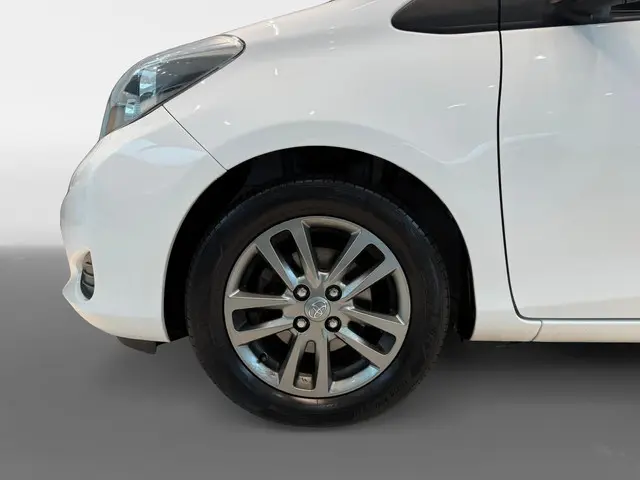 Toyota Yaris 1.3 VVT-i Aspiration 2014 Benzine 20