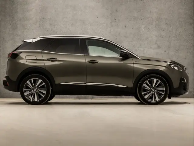 Peugeot 3008 1.2 PureTech GT Line 2016 Benzine 4