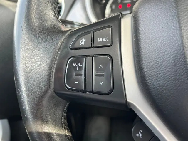 Suzuki Vitara 1.6 High Executive 2018 Benzine 10