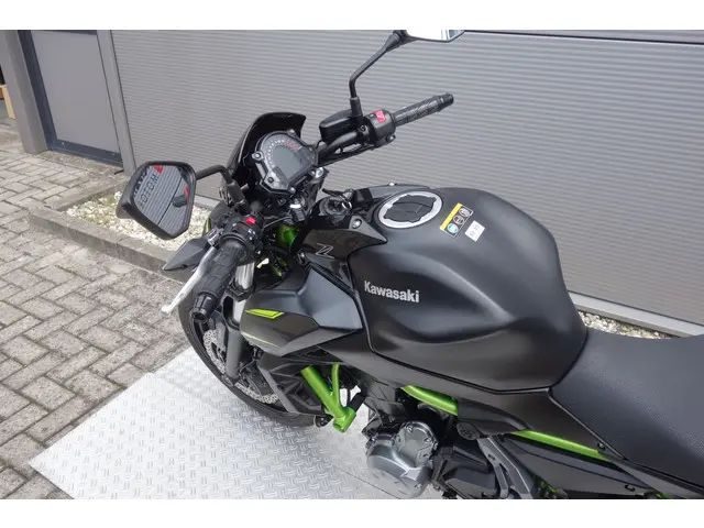 Kawasaki Z650 ABS 2019 Benzine 21