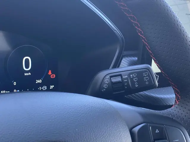 Ford Kuga 2.5 PHEV ST-Line X 2026 Hybride Benzine 32