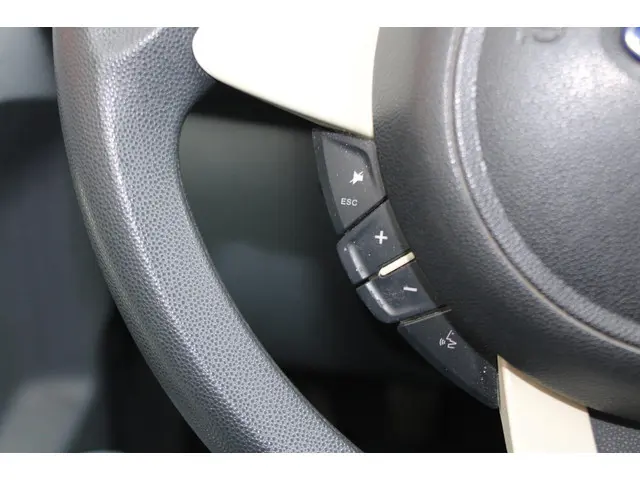 Ford Ka 1.2 Limited 2013 Benzine 16