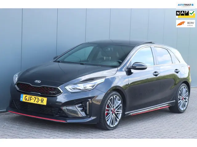 Kia Ceed 1.6 T-GDi GT | 200PK - PANO - UNIEK VOL! 2019 Benzine