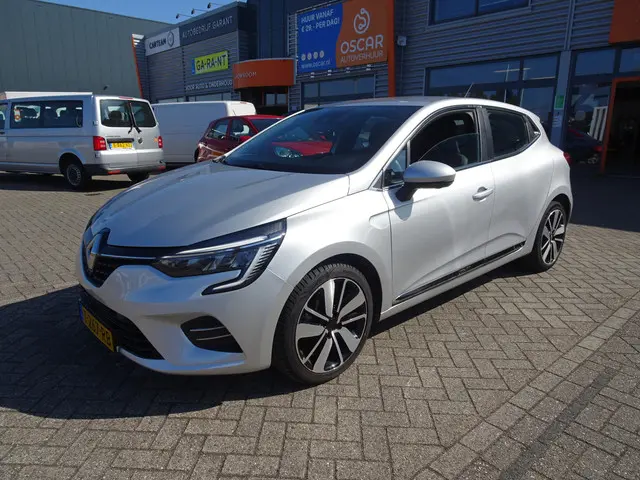 Renault Clio 1.0 TCe Intens 2022 Benzine 2