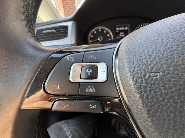 Volkswagen Caddy 1.4 TSI Trendline 7p 2019 Benzine 23