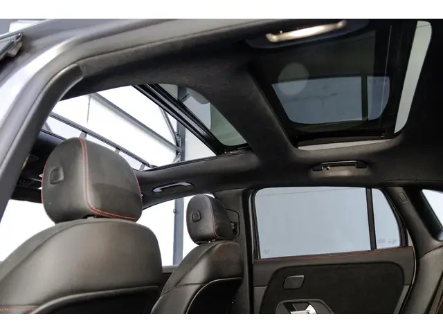 Mercedes-Benz GLA 250 e AMG Line 2021 Hybride Benzine 31