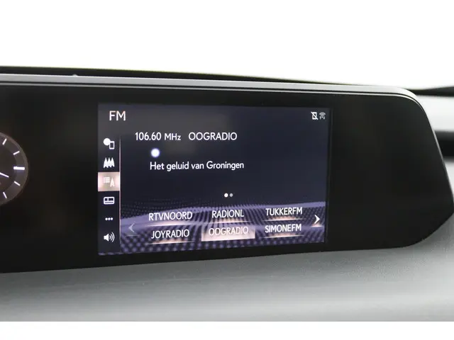 Lexus UX 250h Preference Line 2021 Hybride Benzine 8