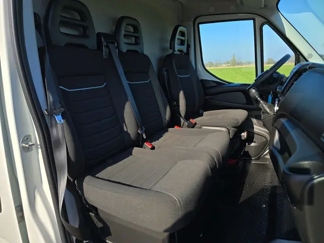 Iveco Daily 35S14V 2.3 352L H2 2022 Diesel 11