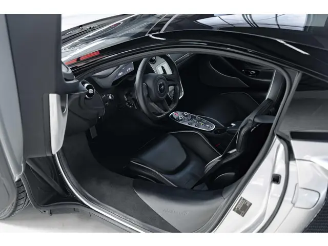 McLaren GT 4.0 V8 2023 Benzine 29