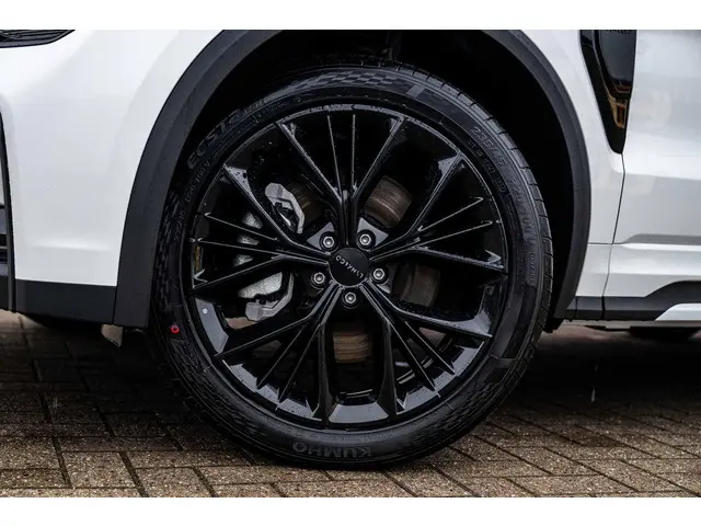 Lynk & Co 01 1.5 More 2026 Hybride Benzine 32