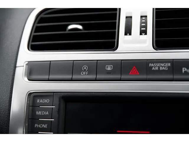 Volkswagen Polo 1.0 BlueMotion*5-Deurs*Airco* 2015 Benzine 19