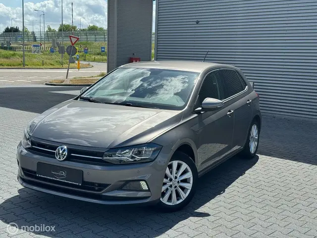 Volkswagen Polo 2