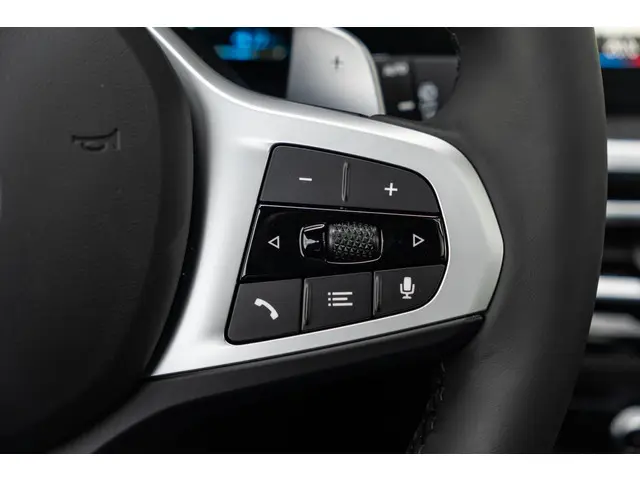 BMW 3 Serie Touring 320e 2024 Hybride Benzine 37