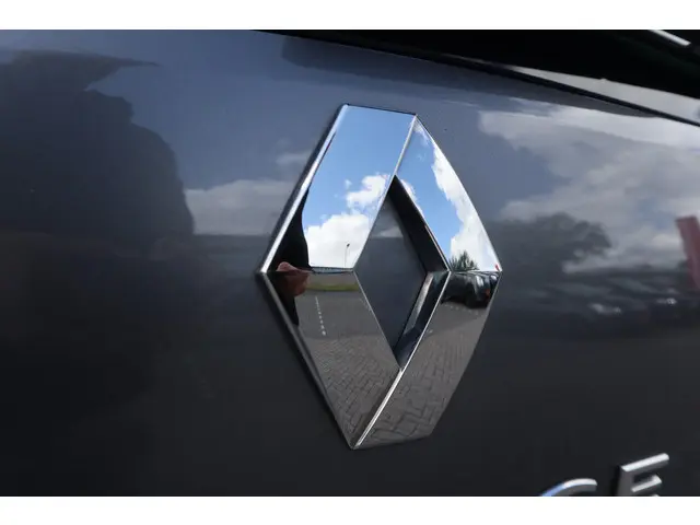 Renault Espace 1.8 TCe Limousin 7p. 2018 Benzine 22