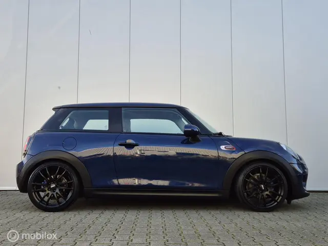 MINI Cooper Mini 1.5 Chili Serious Business 2014 Benzine 6