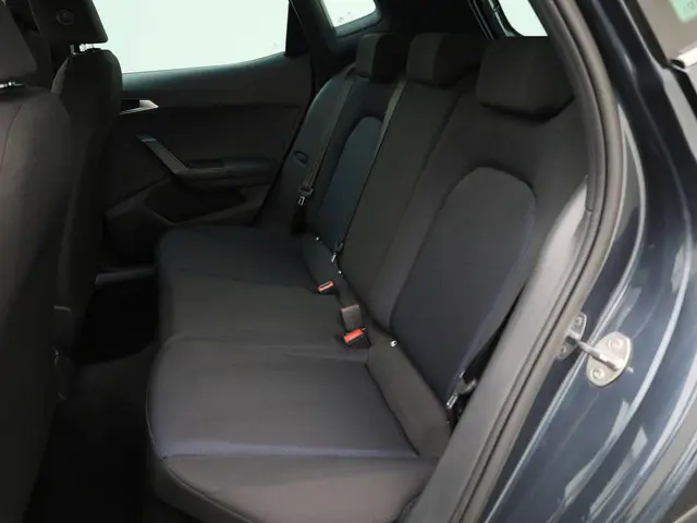 SEAT Arona 1.5TSI/150PK EVO FR DSG 2023 Benzine 19
