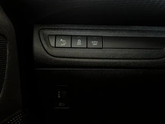 Peugeot 2008 1.2 PureTech Blue Lion 2017 Benzine 17