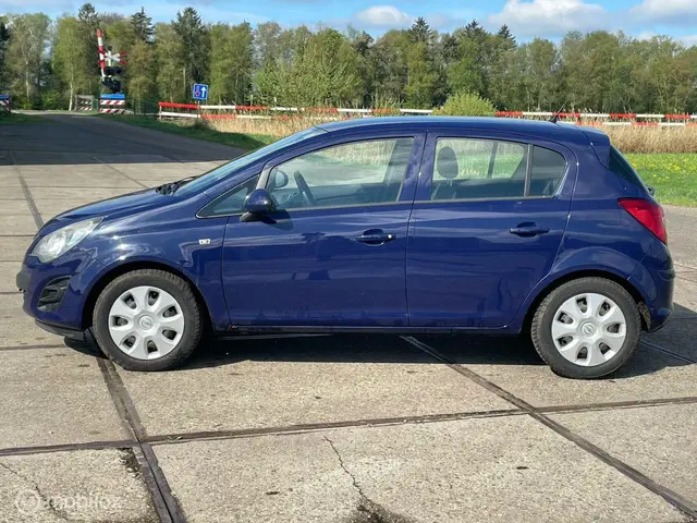 Opel Corsa 1.2 EcoFlex Cosmo Nette auto 2013 Benzine 5