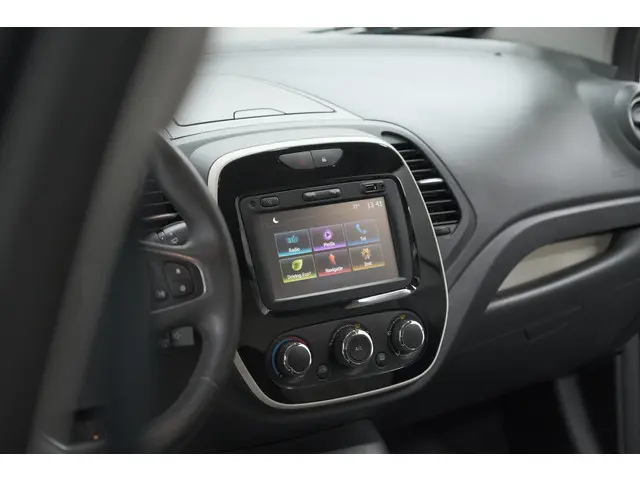 Renault Captur TCe 90 Limited 2018 Benzine 48