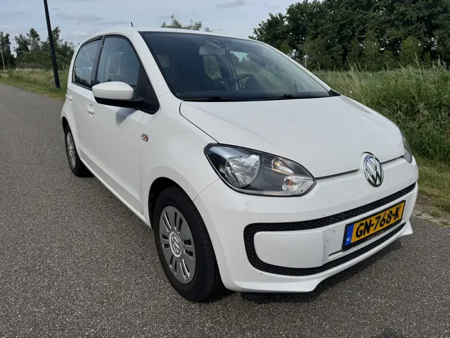 Volkswagen up! 1.0 move up! BlueMotion 2015 Benzine 2