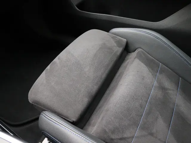 BMW X1 xDrive30e 2023 Hybride Benzine 21