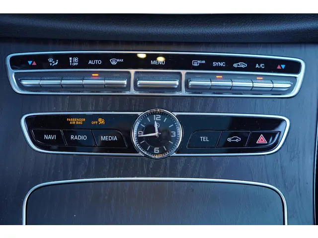 Mercedes-Benz E-Klasse Coupé 200 Premium 2018 Benzine 40