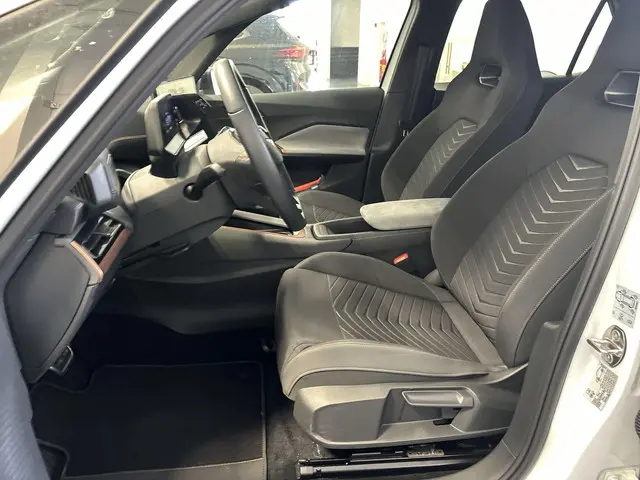 CUPRA Born Business 62 kWh 2024 Elektrisch 5