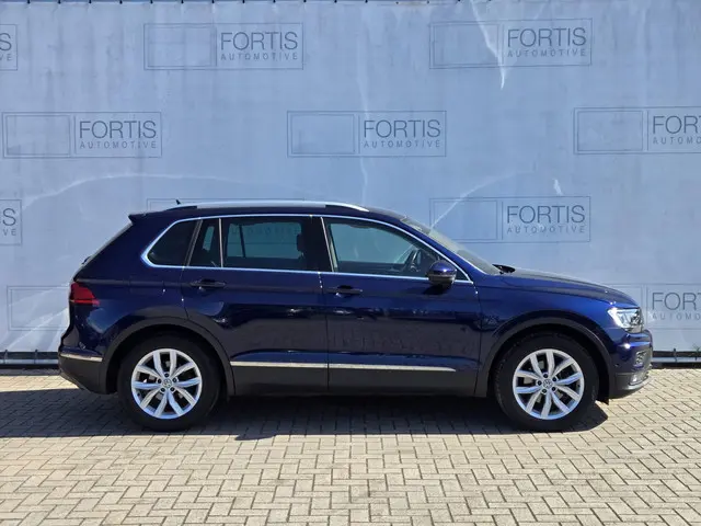 Volkswagen Tiguan 1.5 TSI ACT Highline 2019 Benzine 35