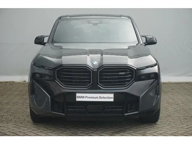BMW XM 50e 2025 Hybride Benzine 3