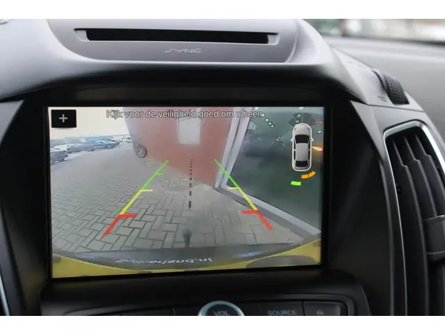 Ford C-MAX 1.0 Titanium 2018 Benzine 22