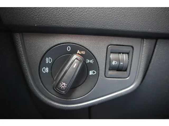 Volkswagen Polo 1.0 TSI COMFORTLINE 2021 Benzine 17