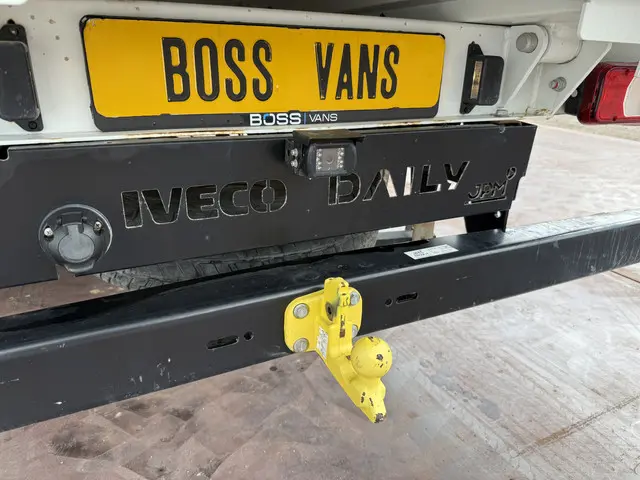 Iveco Daily 35C16 3.0 2023 Diesel 17