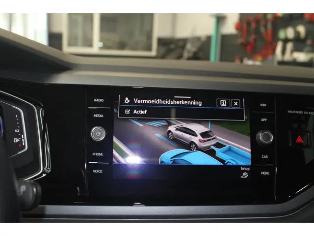 Volkswagen Taigo 1.5 TSI R-Line Business 2024 Benzine 22