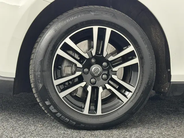 Volvo V40 Cross Country 1.5 T3 Edition+ 2018 Benzine 30