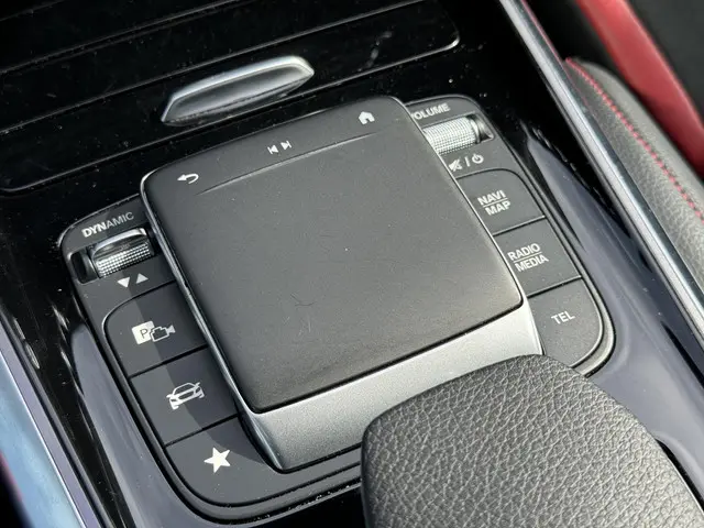 Mercedes-Benz GLA AMG 35 4MATIC 2021 Benzine 25