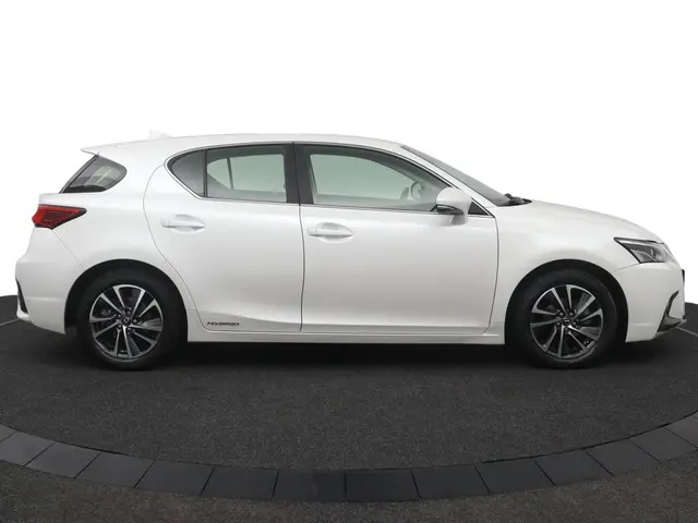 Lexus CT 200h Ultimate Edition 2020 Hybride Benzine 13