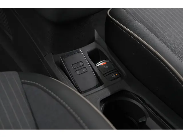 Renault Clio 1.0 TCe 90 GPF techno 2025 Benzine 16