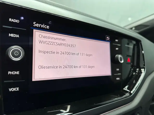 Volkswagen Taigo 1.5 TSI R-Line 2023 Benzine 19