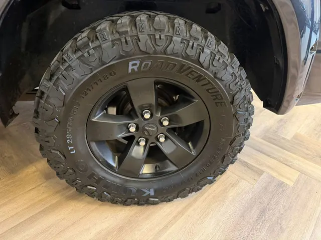 Dodge Ram 1500 5.7 V8 Crew Cab 6'4 2017 LPG/Gas 23