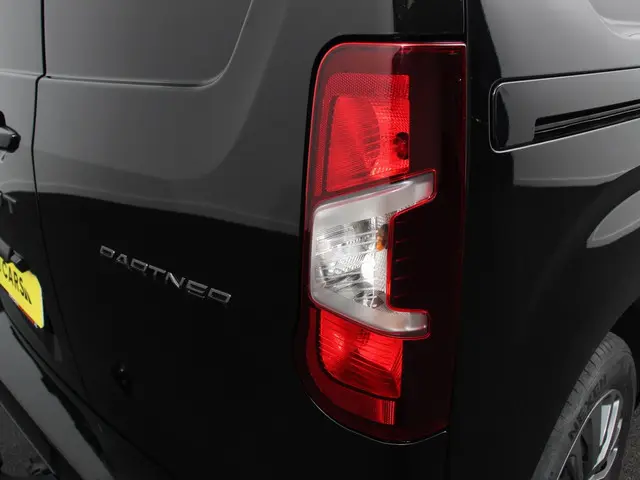 Peugeot Partner 1.5 BlueHDi 130 EAT8 S&S L2 2024 Diesel 18