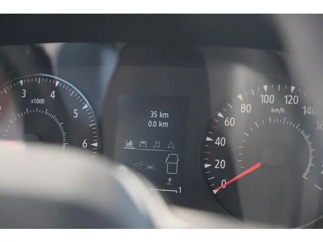 Renault Master T35 2.0 dCi 150 L3H2 Advance 2024 Diesel 29