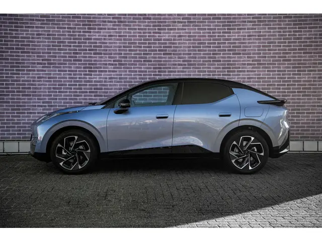 Lynk & Co 02 More 66 kWh 2025 Elektrisch 4