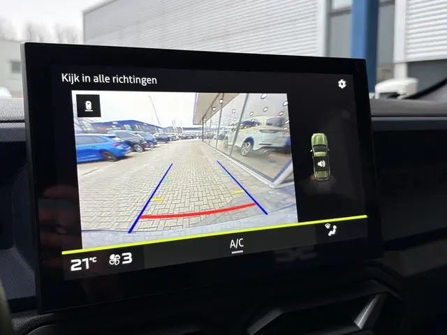 Dacia Duster 1.6 Hybrid Journey 2025 Hybride Benzine 30